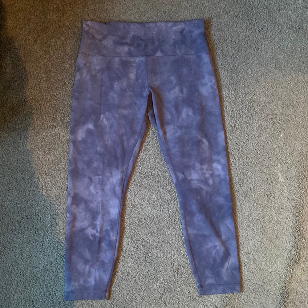 Blue tie dye Lululemon leggings